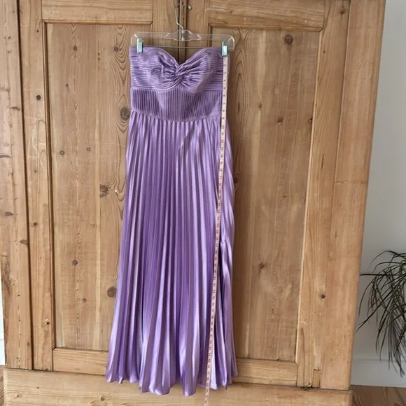 Amur Stef pleated purple gown 6/8 - Picture 5 of 9